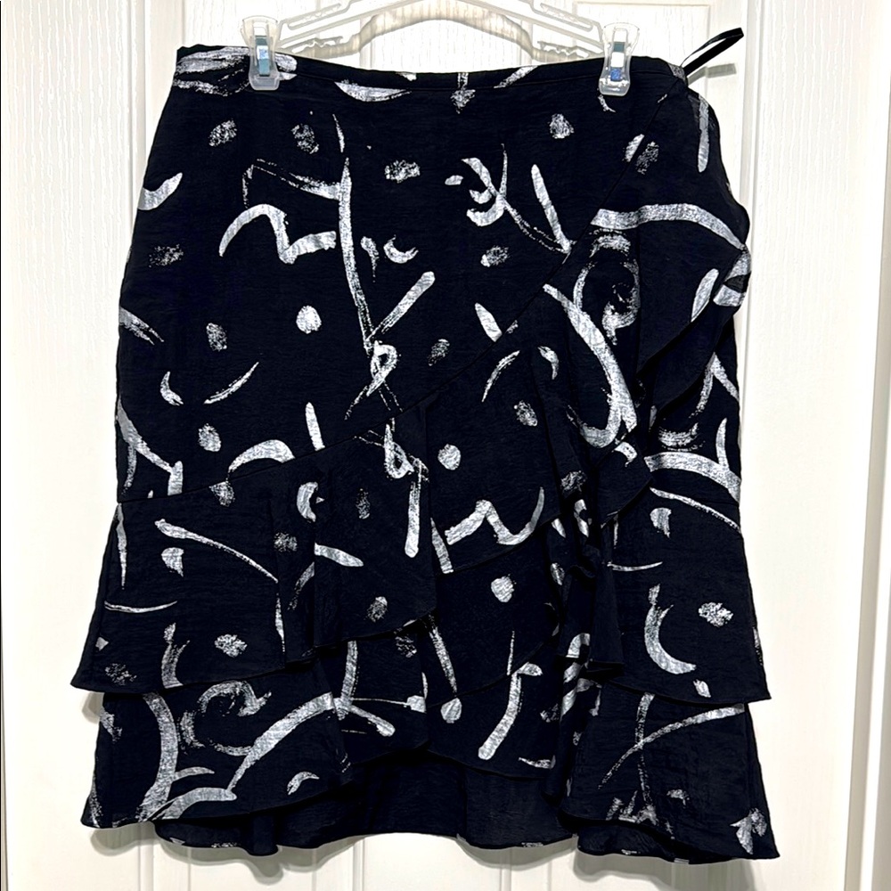 Spammer ruffles tiers skirt black & silver brushstrokes size 6